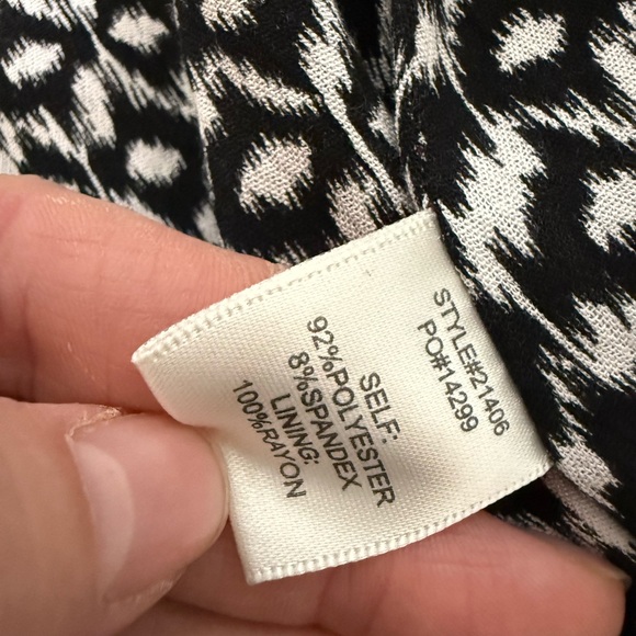 Skies Are Blue Burgundy Open Front Blazer Ruched Sleeves Size M - Picture 4 of 6